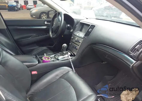 2013 Infiniti G37X из США, поврежденный, VIN JN1CV6AR1DM764665